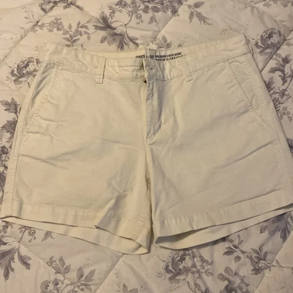 Women’s Gap shorts - Picture 10 of 11